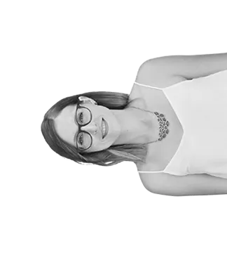 Theresa – Expertin für Konzeption und strategische Markenführung.